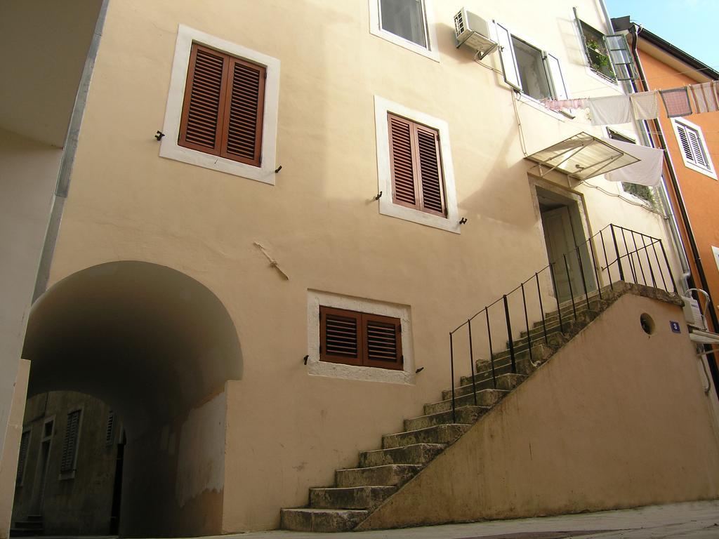 Kolega Apartment *
